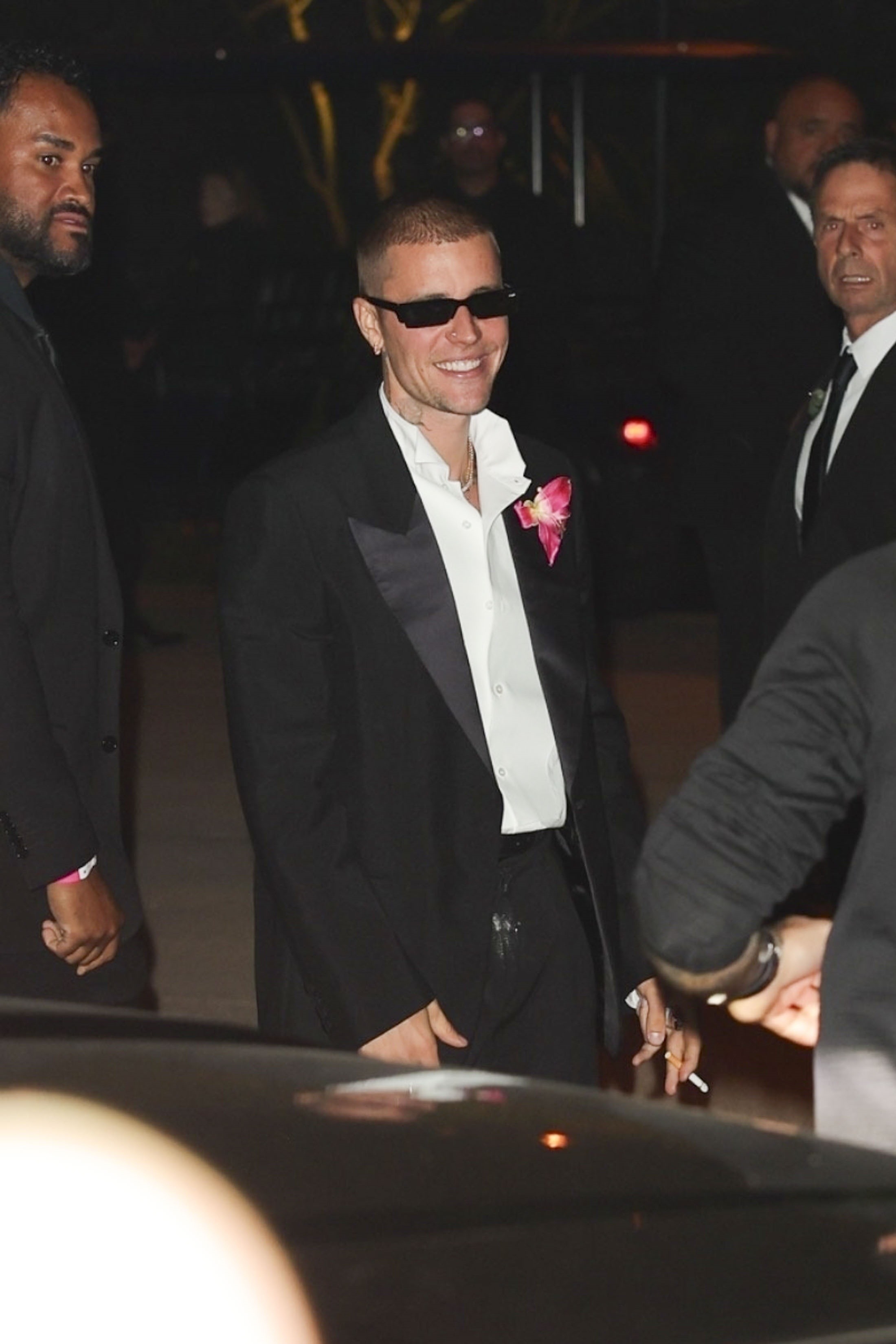 المشاهير يحضرون.. هوليوود تحتفل بكريسجينر