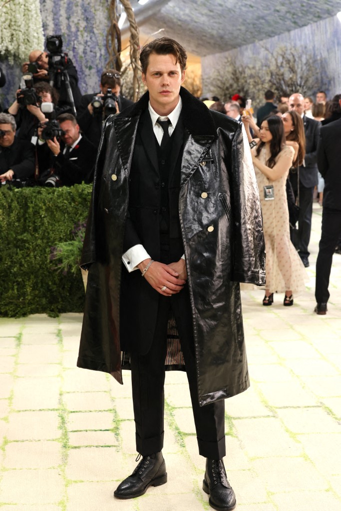 ‏"بيل سكارسجارد" ‏Bill Skarsgard