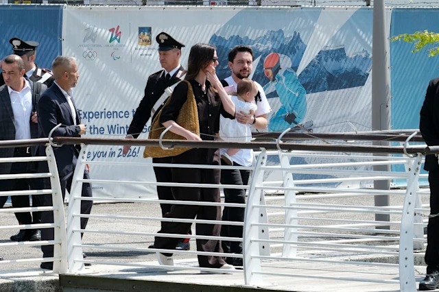 كيف تنسقين ملابس طفلك مثل الأميرة إيمان؟