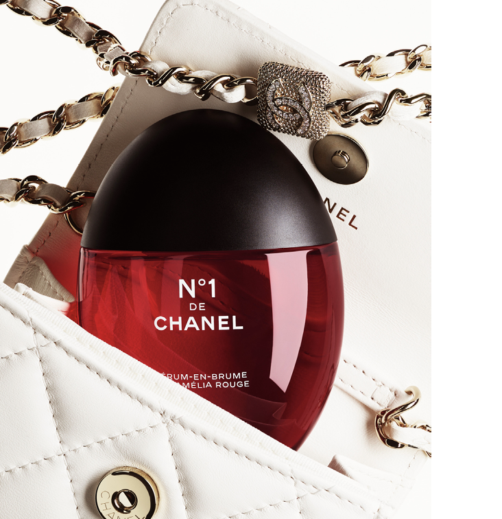رذاذ الكاميليا الحمراء N°1 DE CHANEL رفيقك الجديد لشباب دائم