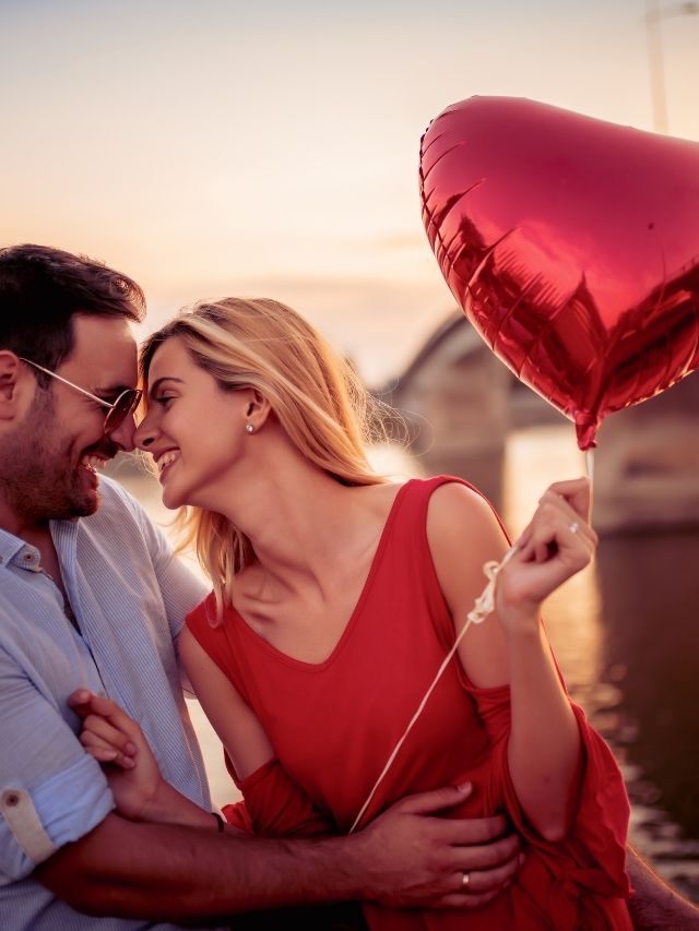 رجل برج الحوت في الحب.. كيف يتصرف عندما يحب؟