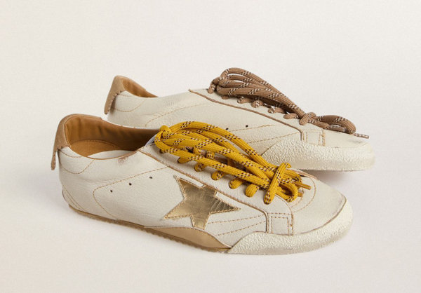 GOLDEN GOOSE تطلق أحدث حملاتها لحذاء True-Starمع بطلة التنس ياسمين باوليني