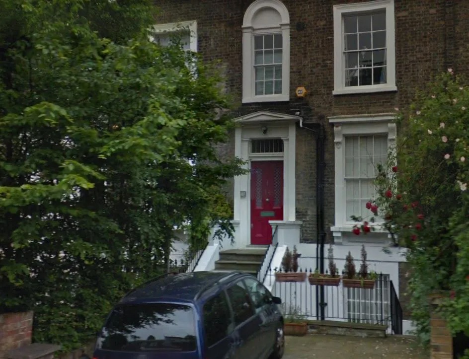 منزلاً تاريخياً في منطقة "كامدن" بلندن دانيال كريغ