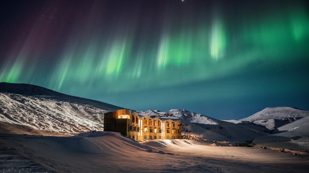 ريكيافيك الهدوء الفريد ومغامرة الطبيعة