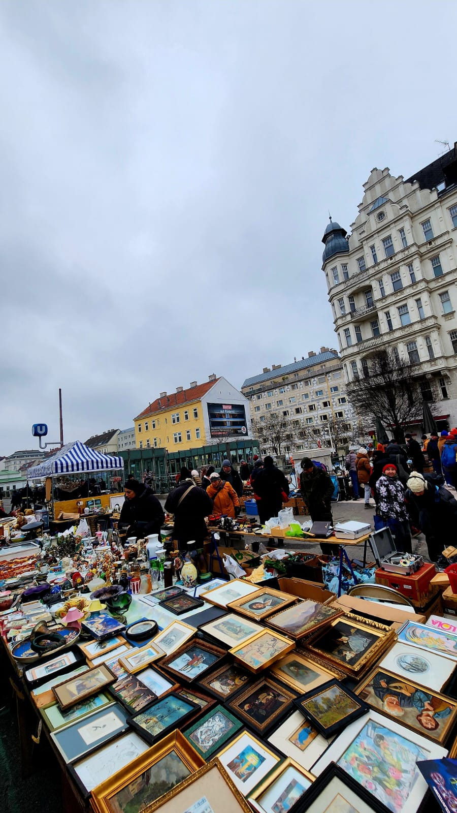 Naschmarkt - الصورة خاصة بـ"هي"