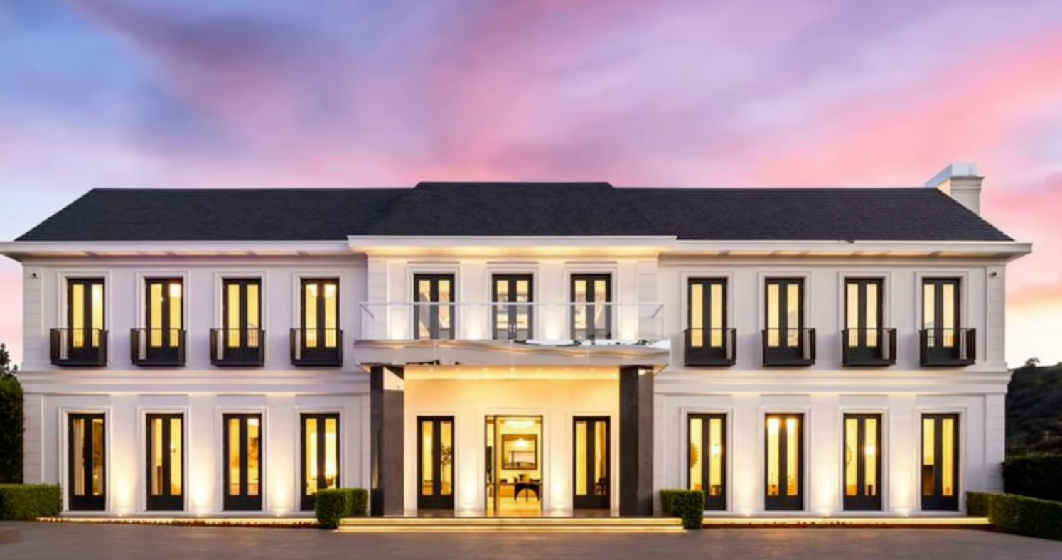 عرض القصر المشترك في بيفرلي هيلز للبيع