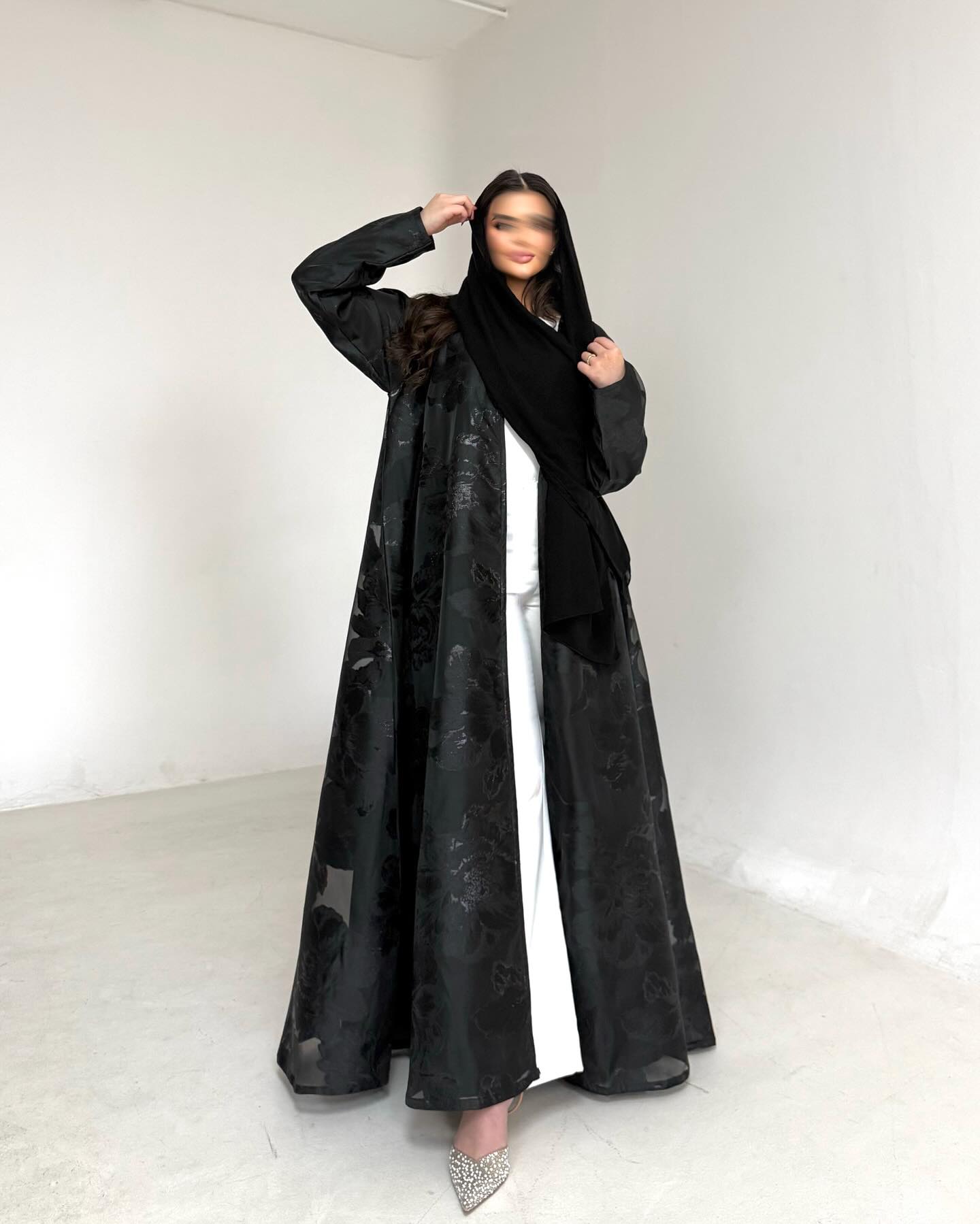 fzahالأبيض والأسود مزيج من الألوان الكلاسيكية في رمضان من