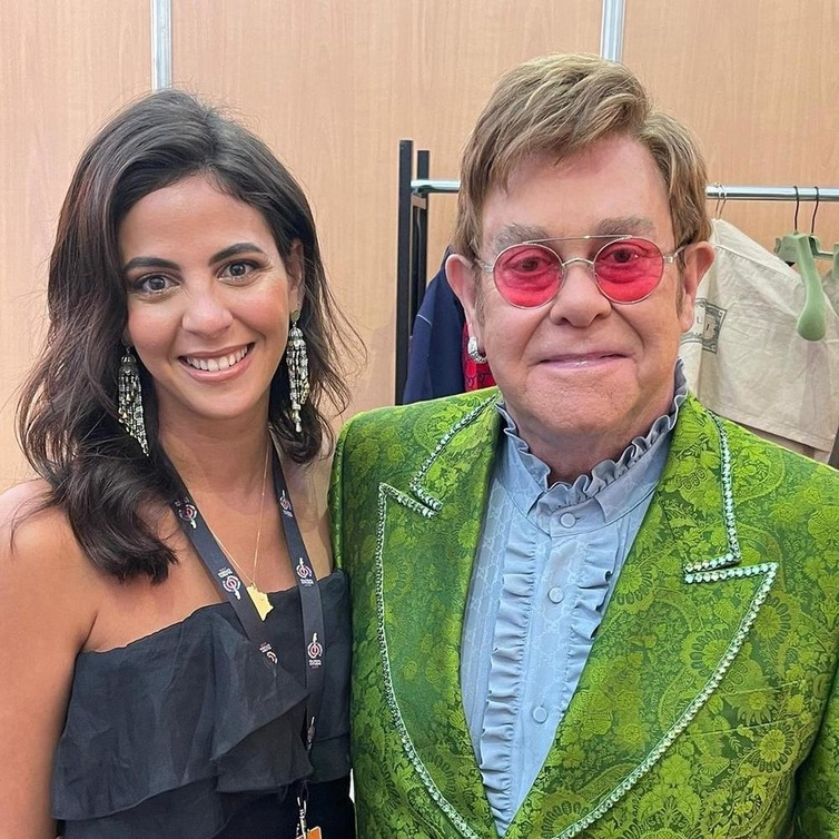 فاطمة سعيد تغني مع إلتون جون