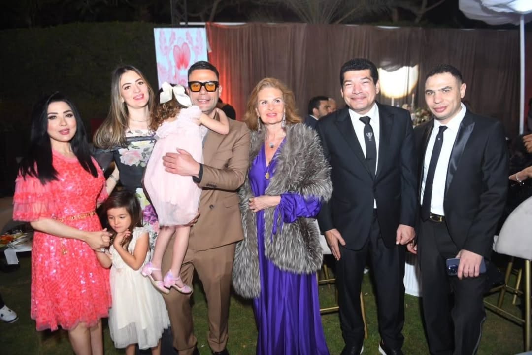 أول ظهور لمحمد إمام مع ابنته وزوجته بحضور يسرا وباسم سمرة