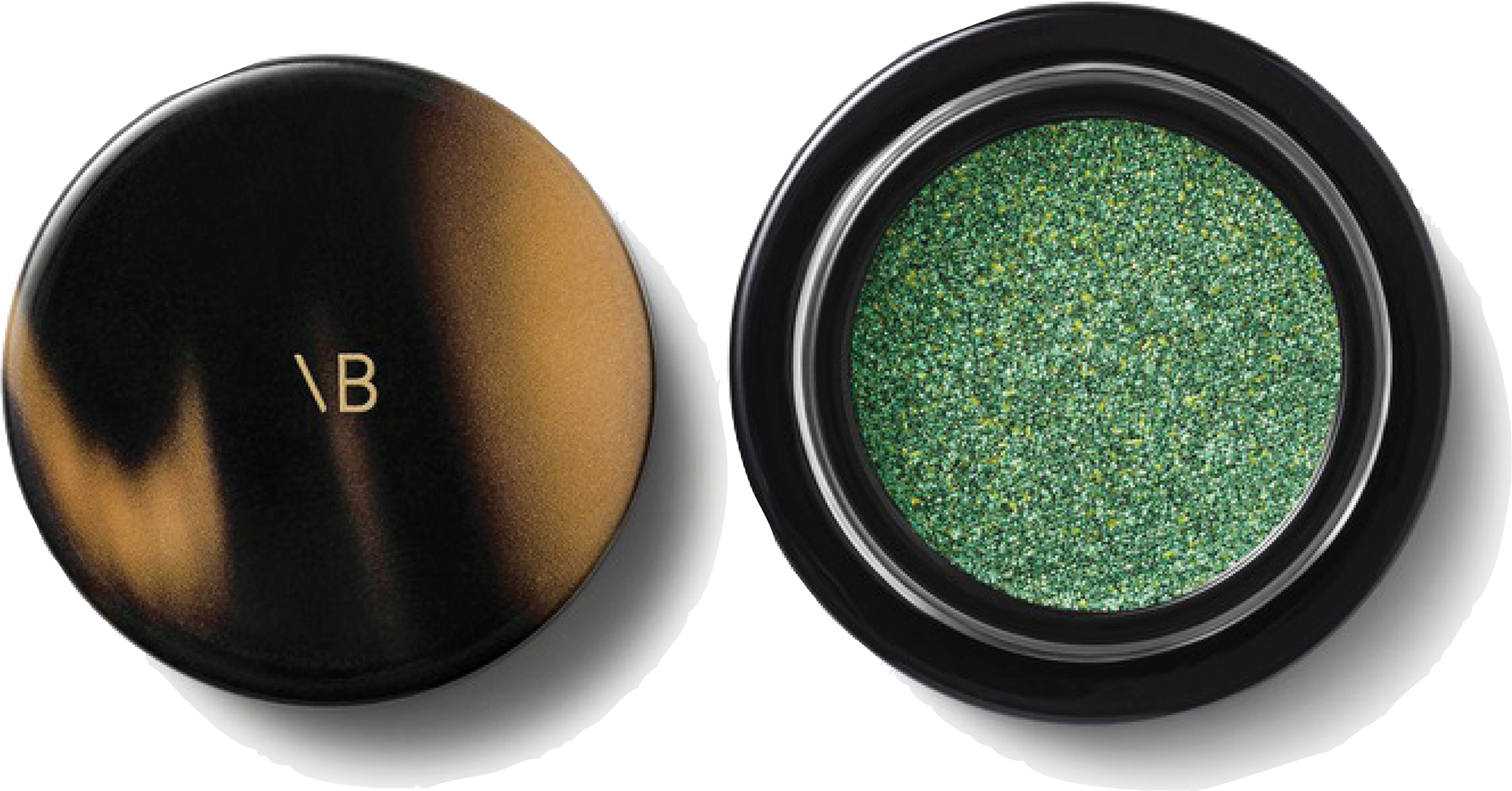 من كواليس عروض الأزياء إلى طقوس النجمات لبشرة متوهّجة بلا مجهود