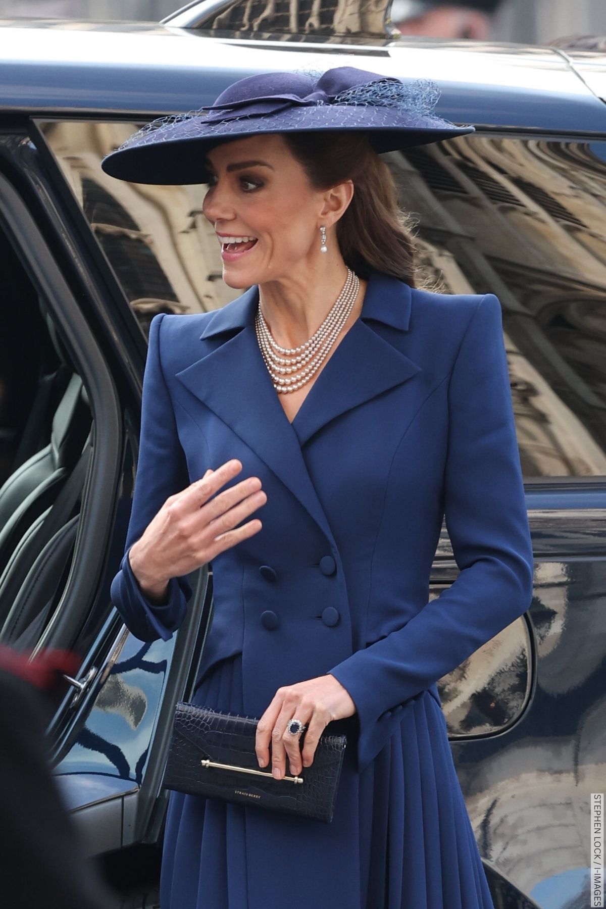 أقراط اللؤلؤ البحرينية: الهدية التي لم تفقد بريقها منذ 1947