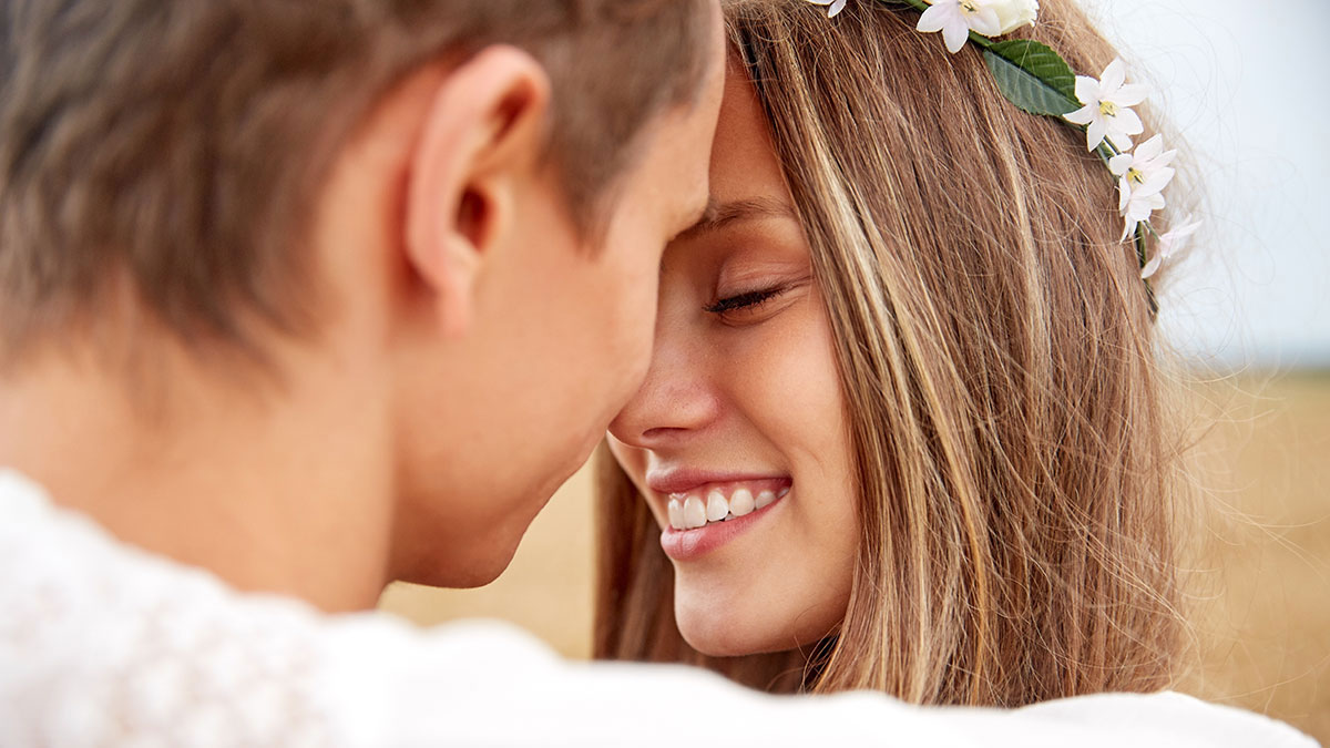 كيف تجعلين رجل العقرب يقع في حبك؟