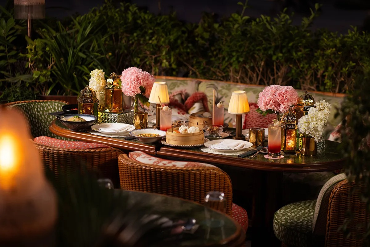 أضيفي اللمسات الأخيرة بالزينة الرمضانية وتزيين الكراسي