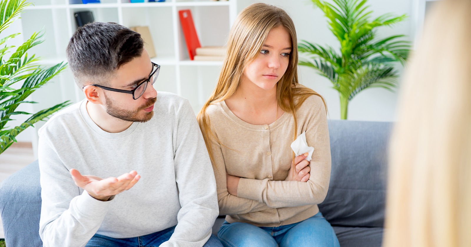 تقدير الذات في العلاقة الزوجية.. 5 محاذير من التنازل أو المساومة