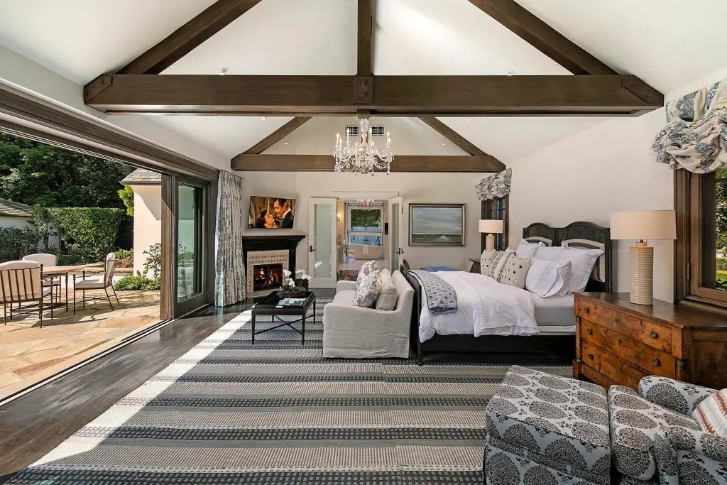 قصر الـ 15 مليون دولار: هل تنتهي "لعنة مونتيسيتو" التي تلاحق كاتي بيري؟