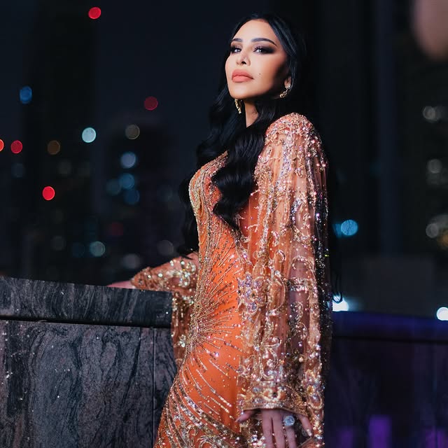 النجمة أحلام بالمكياج السموكي في حصاد عام 2025