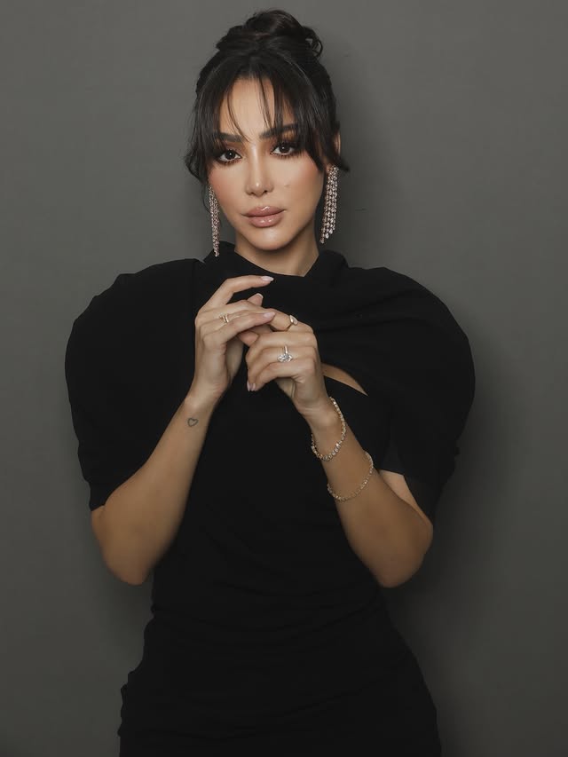 الكعكة العالية مع الغرة الستارة