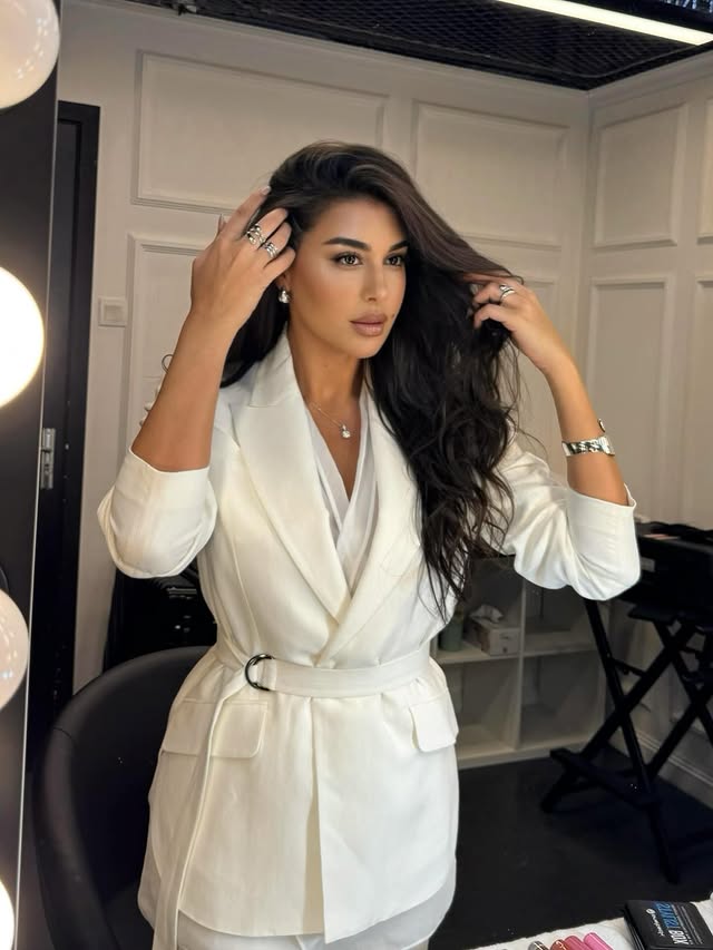 شعر ياسمين صبري بمظهر صحي