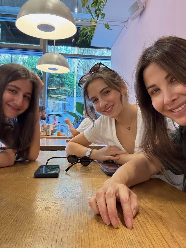 نانسي عجرم والشبه مع ابنتها ميلا وايلا