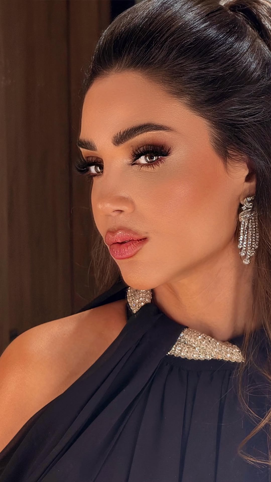 الشفاه النيود والوردية خيارها المفضل