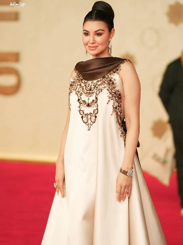 أروى جودة بإطلالة جمالية كلاسيكية