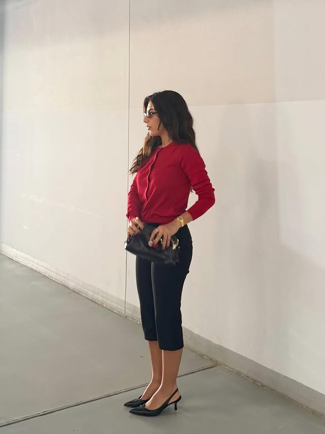 الفنانة شوق بكلاسيكية "الأحمر والأسود"