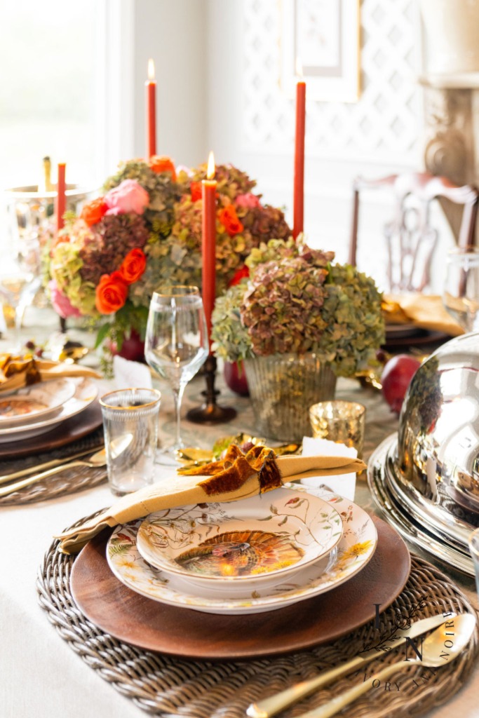 كيف تصممين طاولة عشاء عيد ميلادك لتكون مميزة وجاهزة للتصوير؟