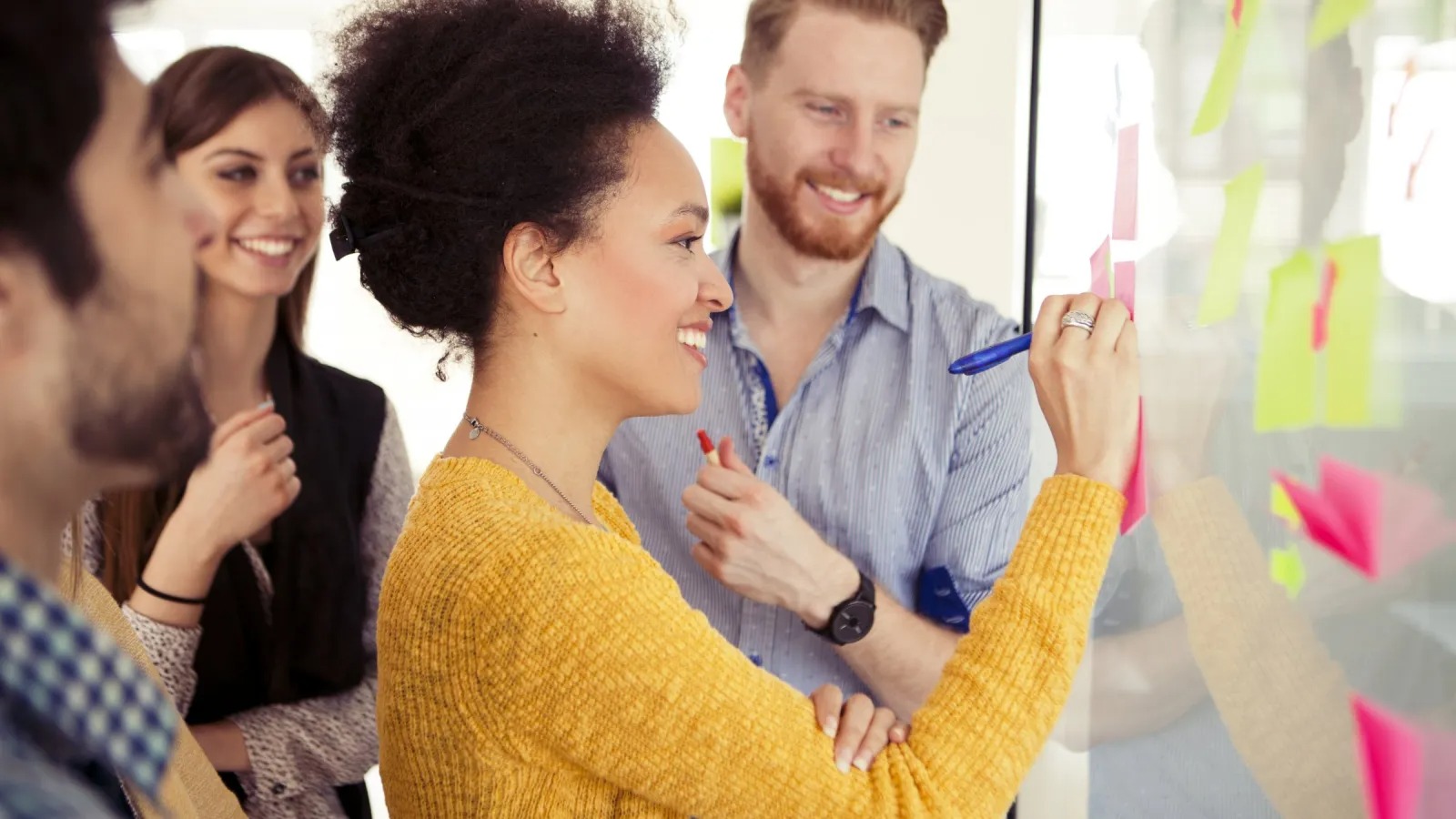 بوابتكِ الذكية نحو التميز المهني في عالم متغير