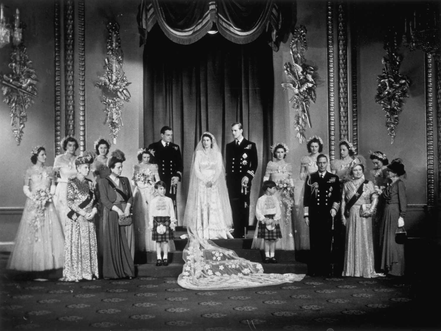 أثار ونستون تشرشل Winston Churchill بعض الجلبة في حفل زفاف إليزابيث