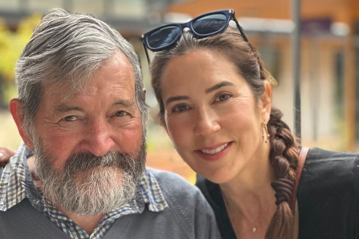 جون دونالدسون والملكة ماري