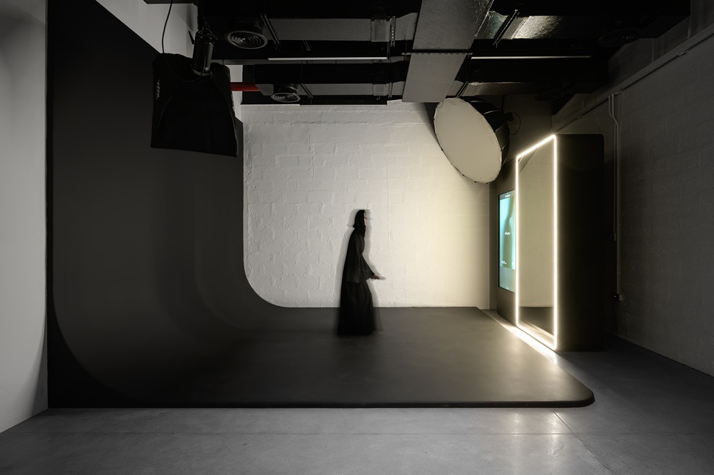 self.space يعيد تعريف تجربة التصوير في دبي