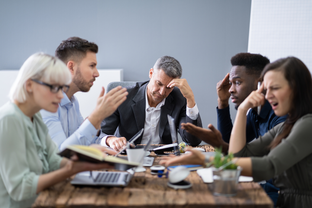 كيف ينقذ المدير فريقه من الإحباط