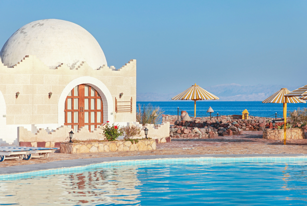 توفر المنتجعات الجزائرية بيئة محافظة ولكنها عصرية