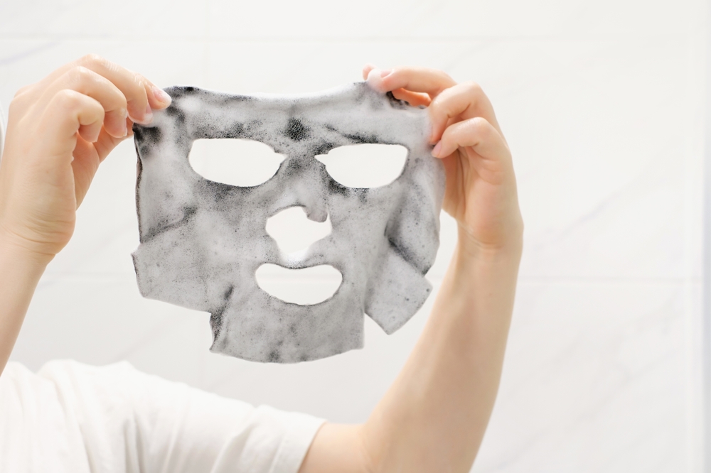   Bubble Mask أو قناع الفقاعات يتصدر الترند الجمالي.. إليك فوائده 
