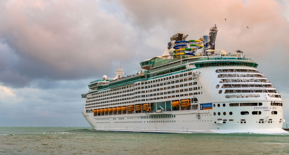 Aroya Cruises