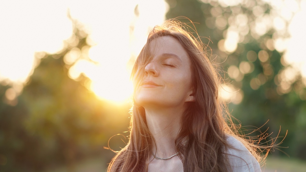 استمتعي بضوء الشمس