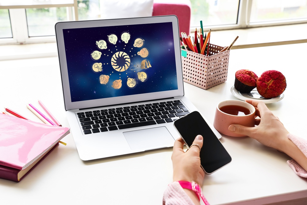 توقعات الأبراج اليومية وحظك اليوم مهنيا وعاطفيا