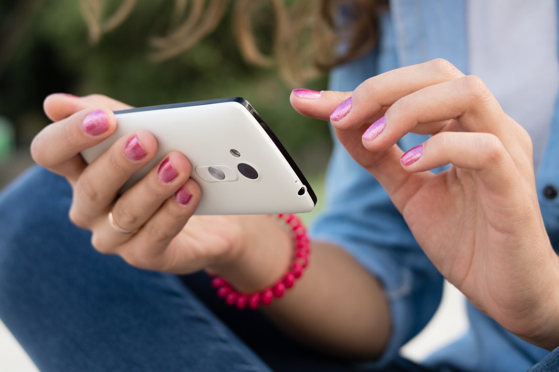 سلبيات استخدام مواقع التواصل