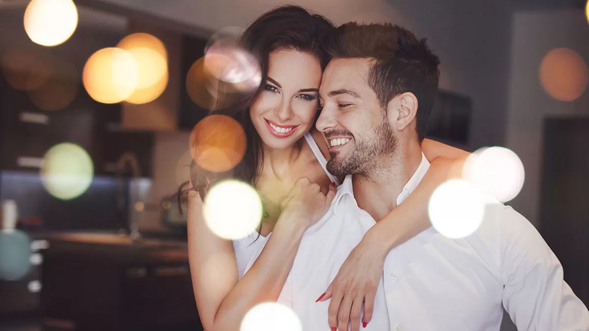 رجل برج الحوت في الحب.. كيف يتصرف عندما يحب؟