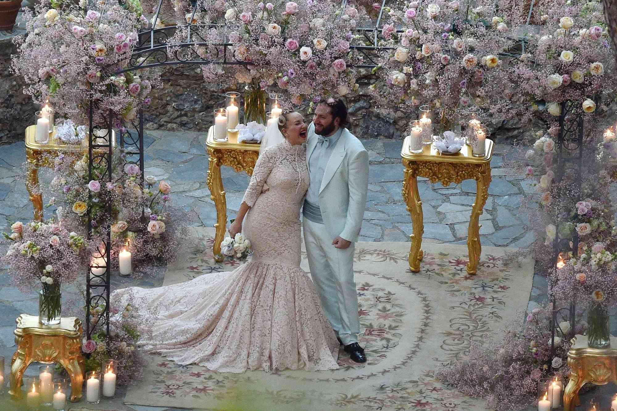 سيا Sia ودان بيرناد Dan Bernad