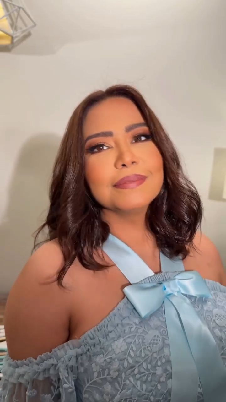 شعر شيرين عبد الوهاب المموج.. عودة إلى الستايل الأنثوي الذي يليق بها