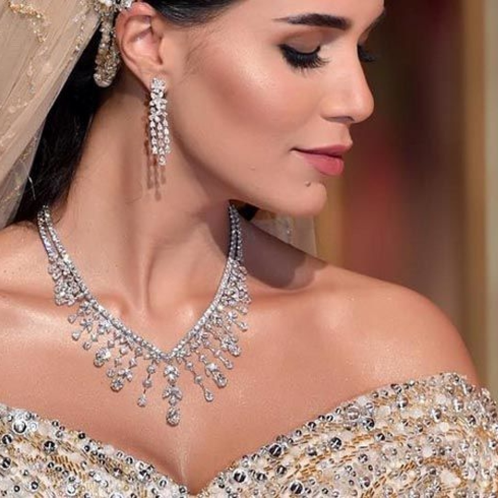 العروس دانا الوالي