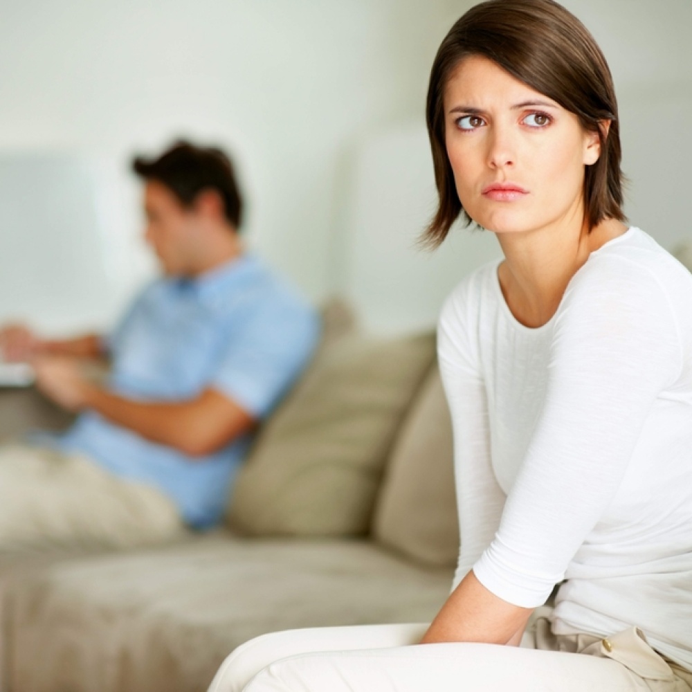 كيف تتعاملين مع غموض آدم؟