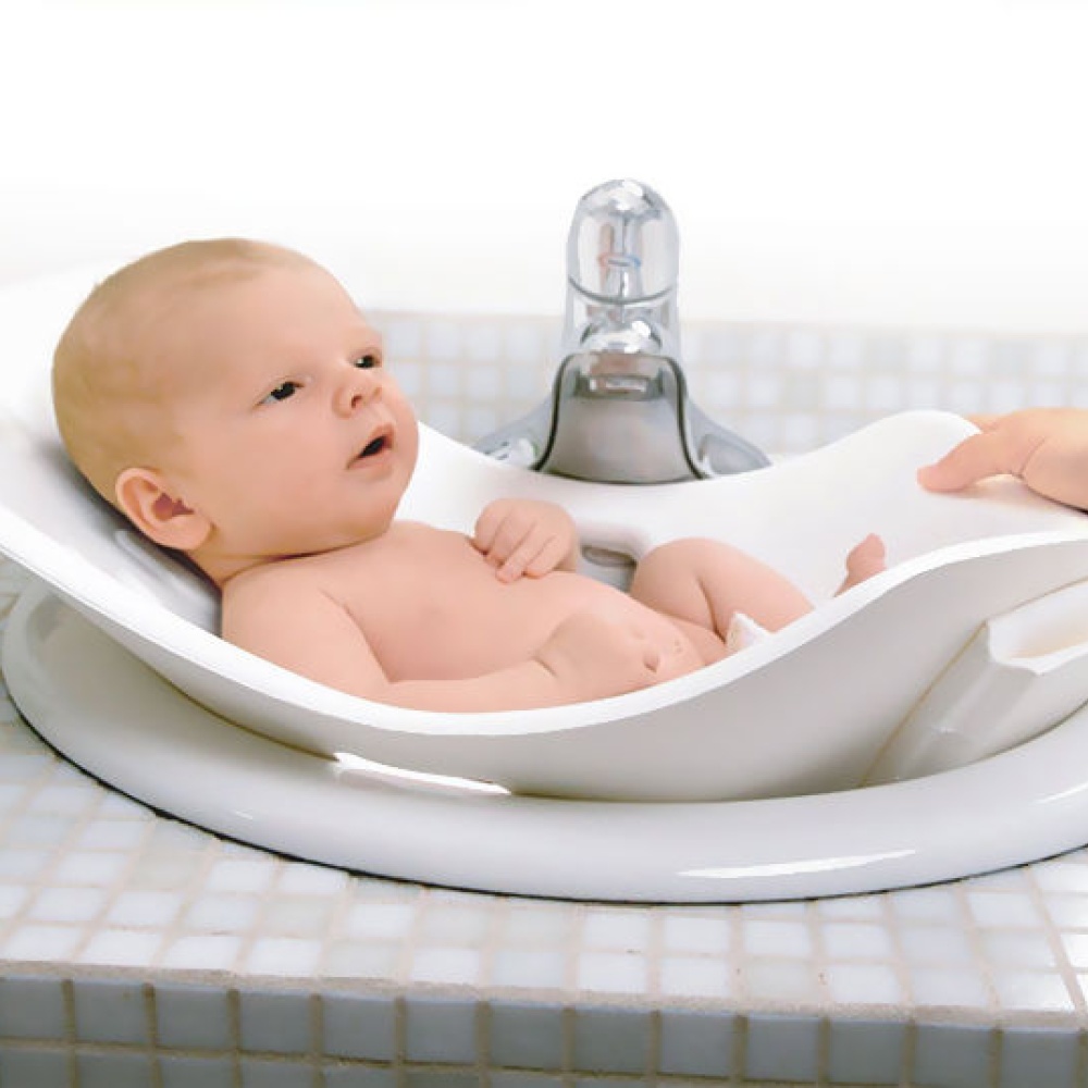 كم مرة يجب تحميم الطفل الرضيع في الشتاء 