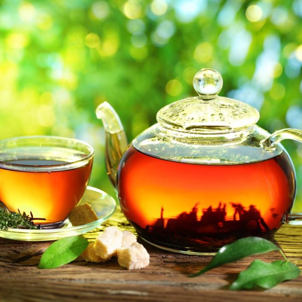 للنساء: الشاي الأسود يحمي من ترقق العظام 