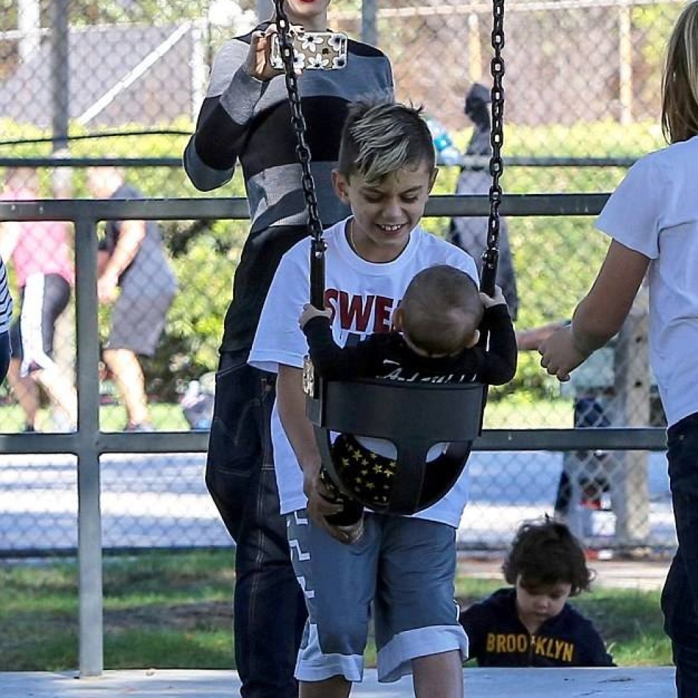 غوين ستيفاني تمضي أحلى الأوقات مع أطفالها!