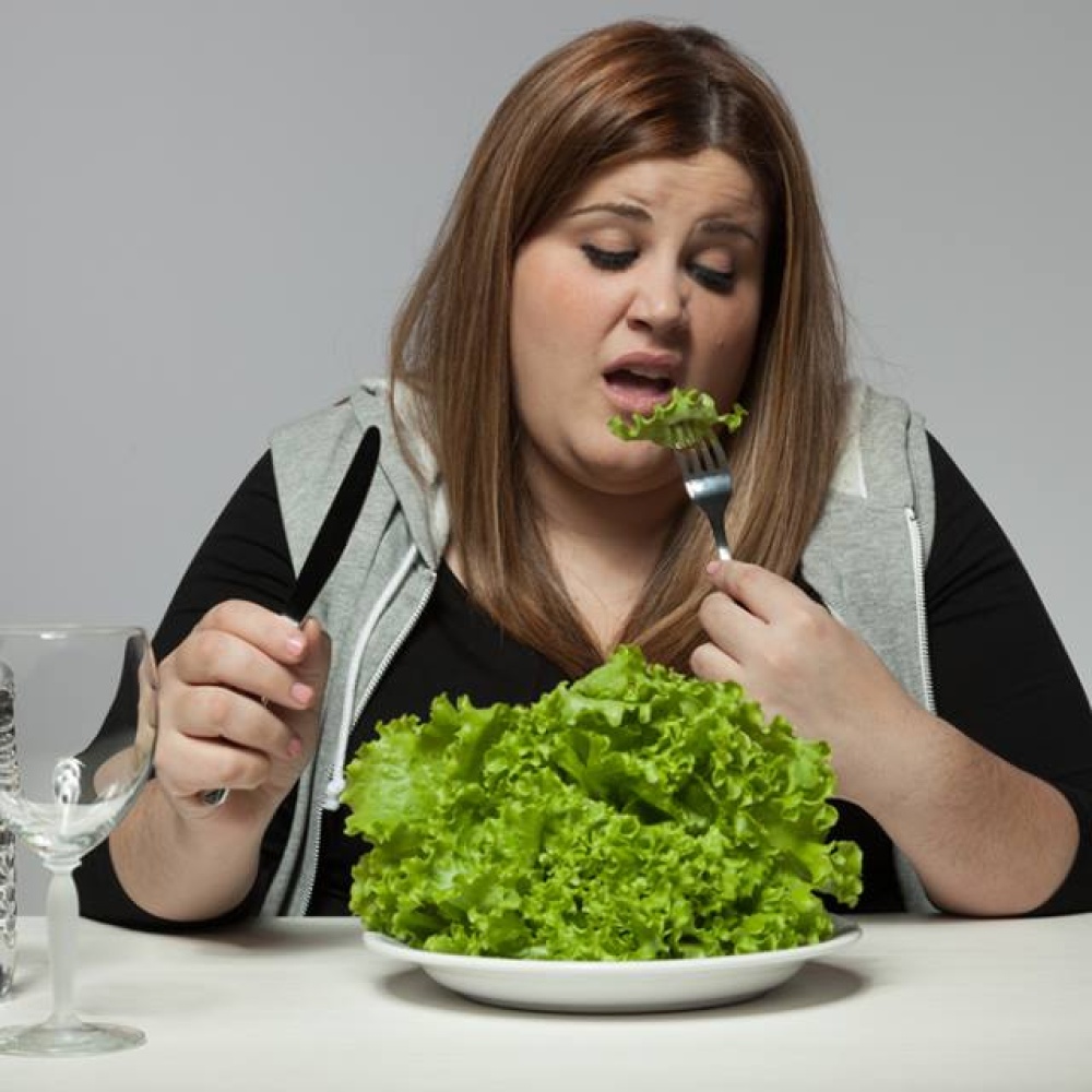 الحميات القاسية.. تعذيب للنفس دون تخفيف الوزن!