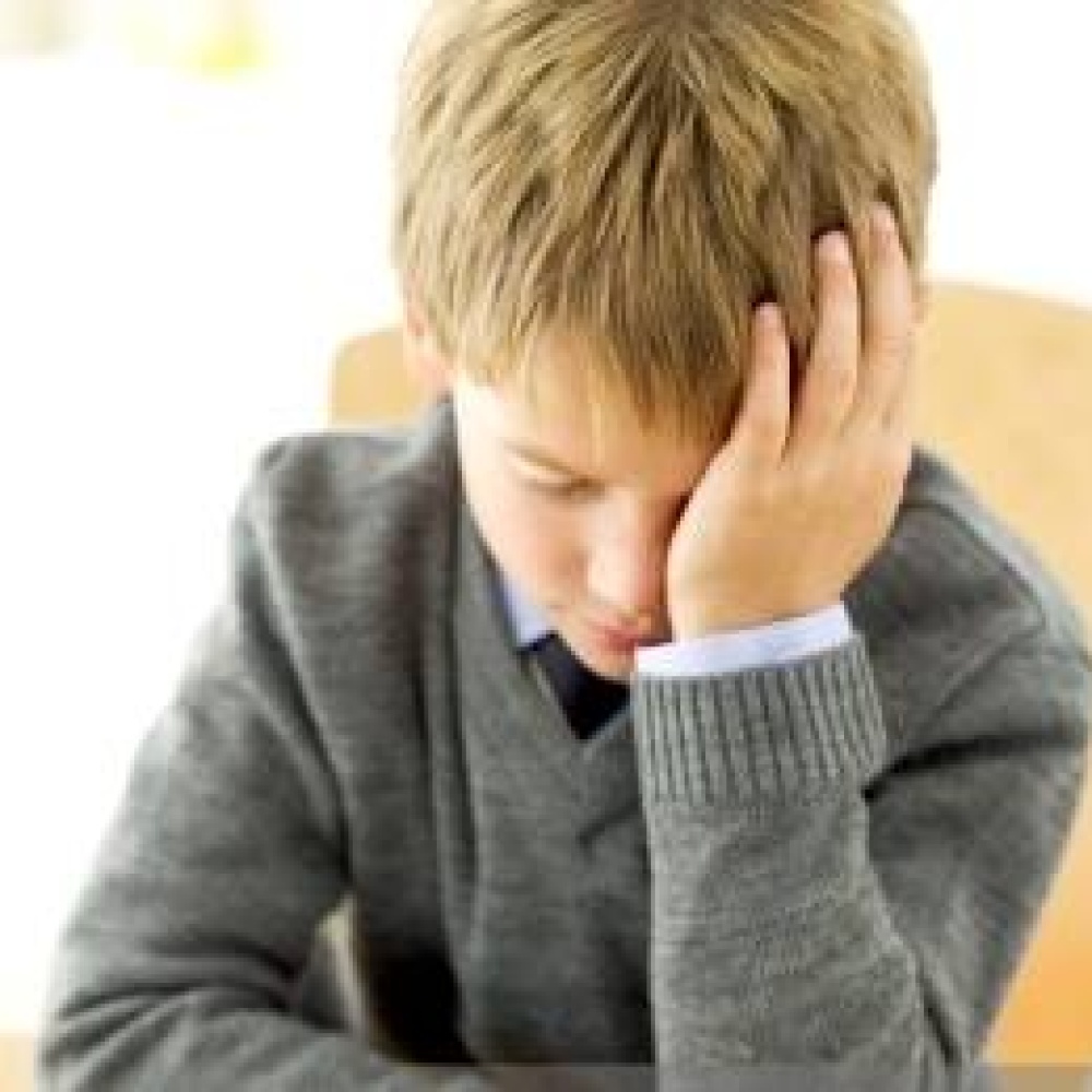 رد فعل غير متوقع من طفل سعودي وهو نائم بالفصل