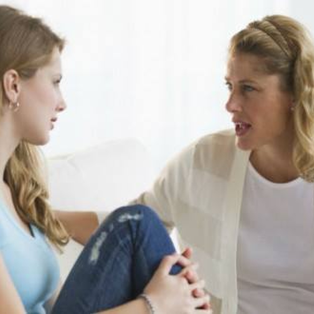 التدليل الزائد يحول مراهقة إلى مدمنة مخدرات