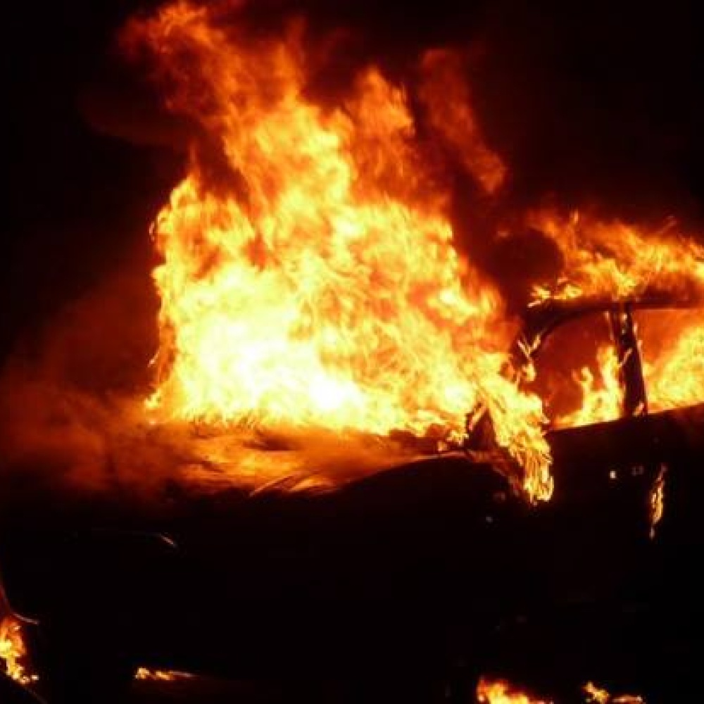 في الإمارات.. تكريم ضابط أنقذ حياة 10 أفراد من أسرة واحدة